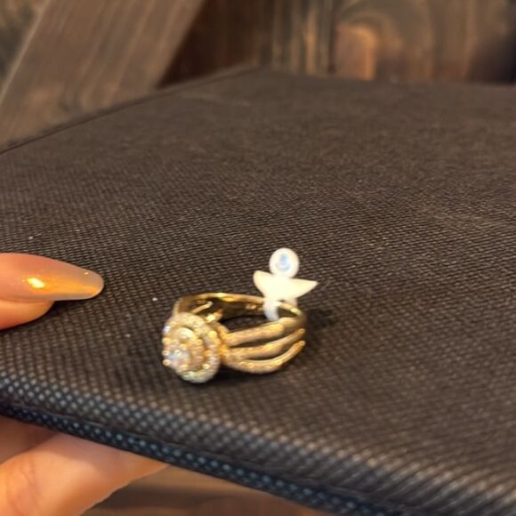 Elegant 14K Gold Plated Diamond Princess Ring - Picture 4 of 7